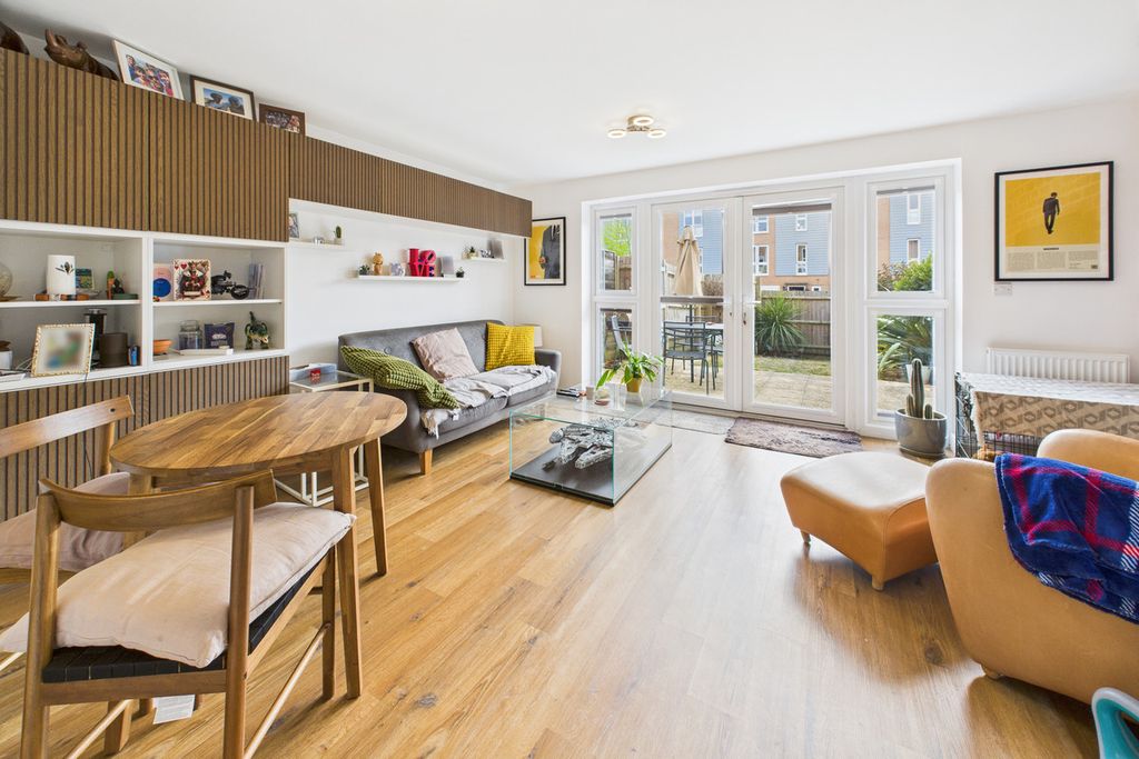 Property photo 3 of 19