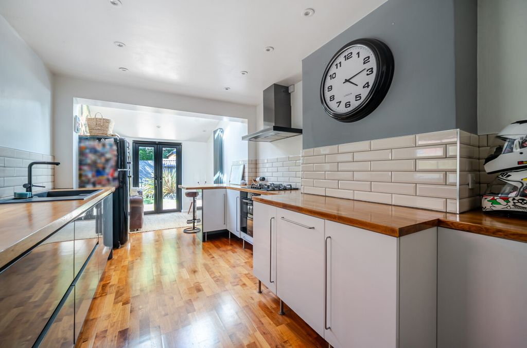 Property photo 3 of 14 1472472-13-6A283E...