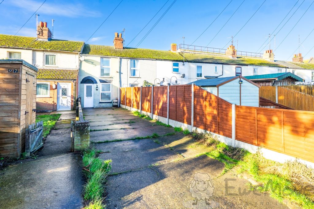 Property photo 1 of 9 Front View And Driveway