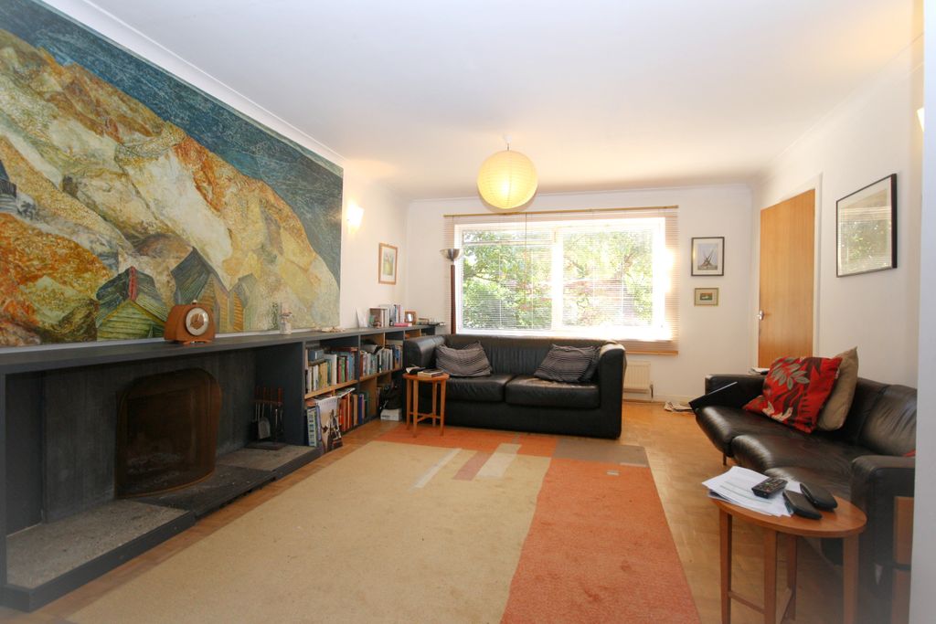 Property photo 3 of 14