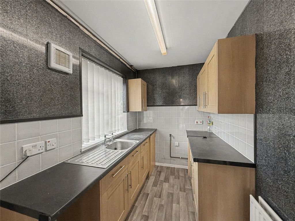 Property photo 3 of 10 Picture No. 19