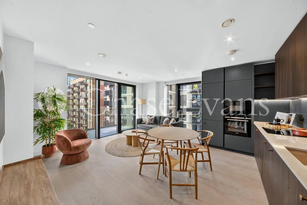 Property photo 1 of 19 Living Area