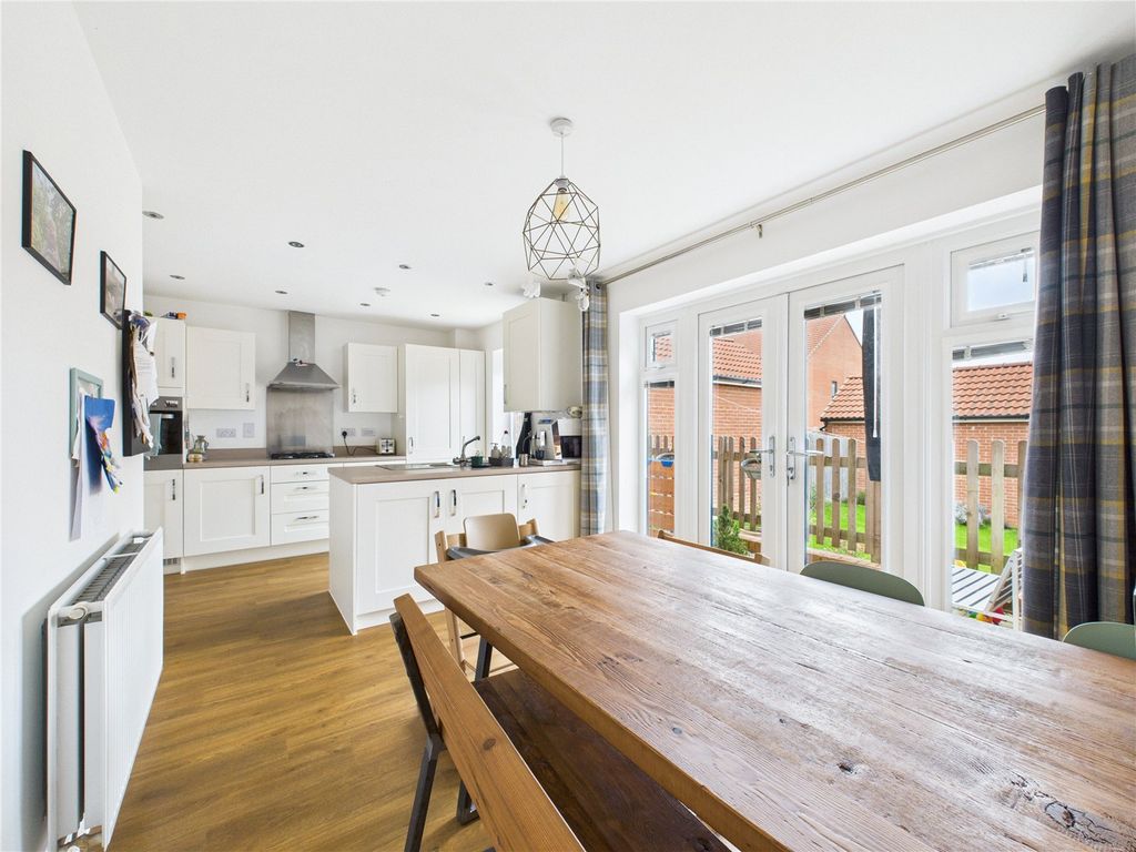 Property photo 3 of 20 Picture No. 08