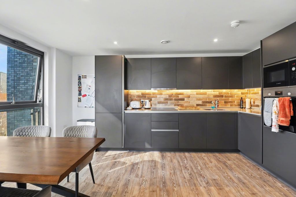 Property photo 2 of 22 Img_1693