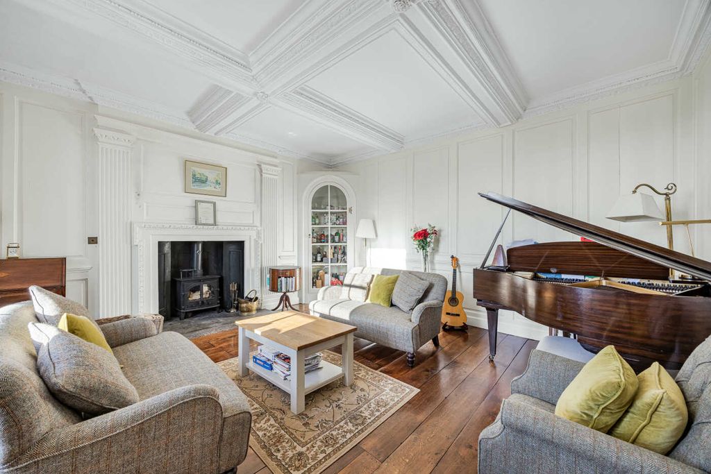 Property photo 3 of 38 71_68119.Jpg