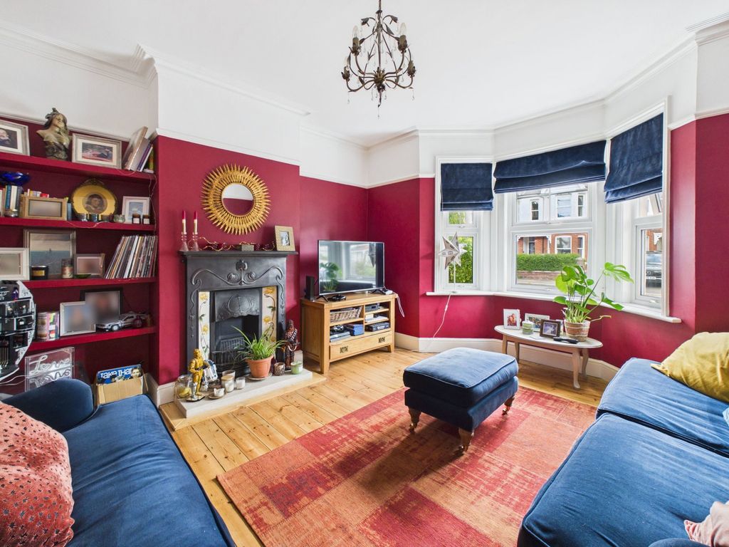 Property photo 3 of 16