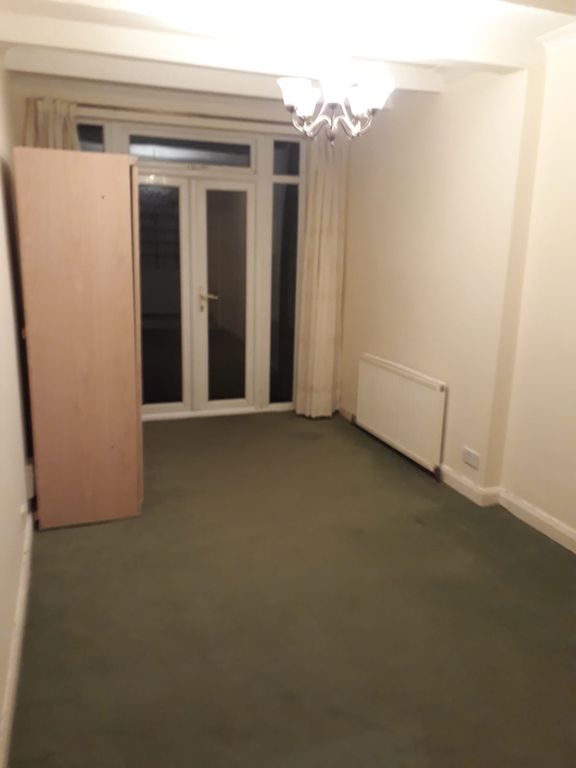 Property photo 1 of 4