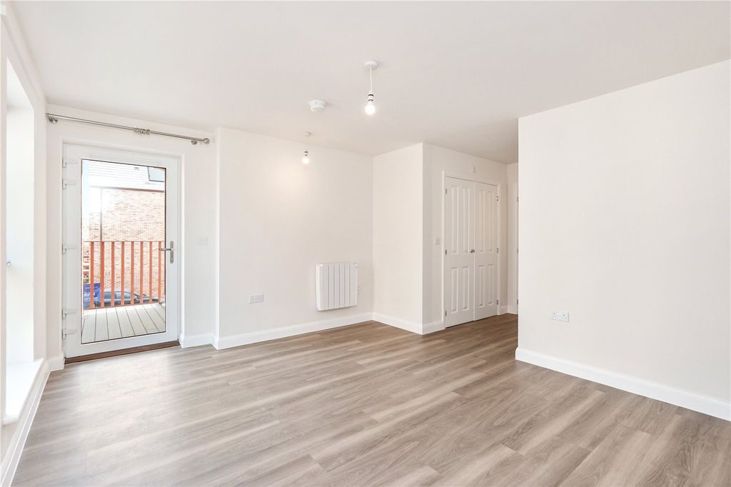 Property photo 2 of 16 Picture No. 09