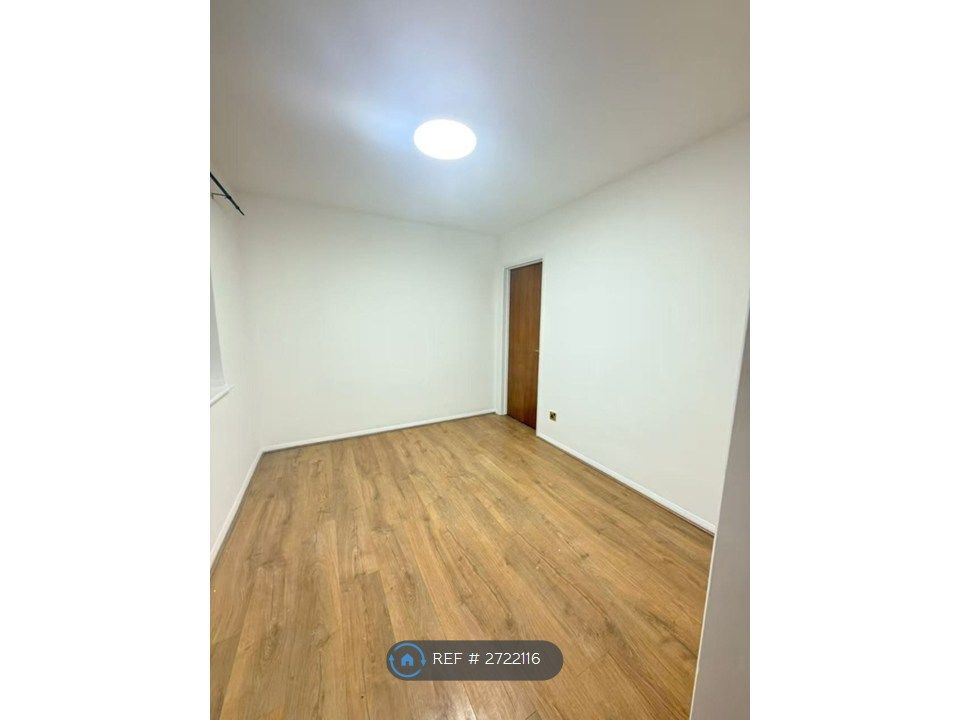 Property photo 3 of 13 Dining Room