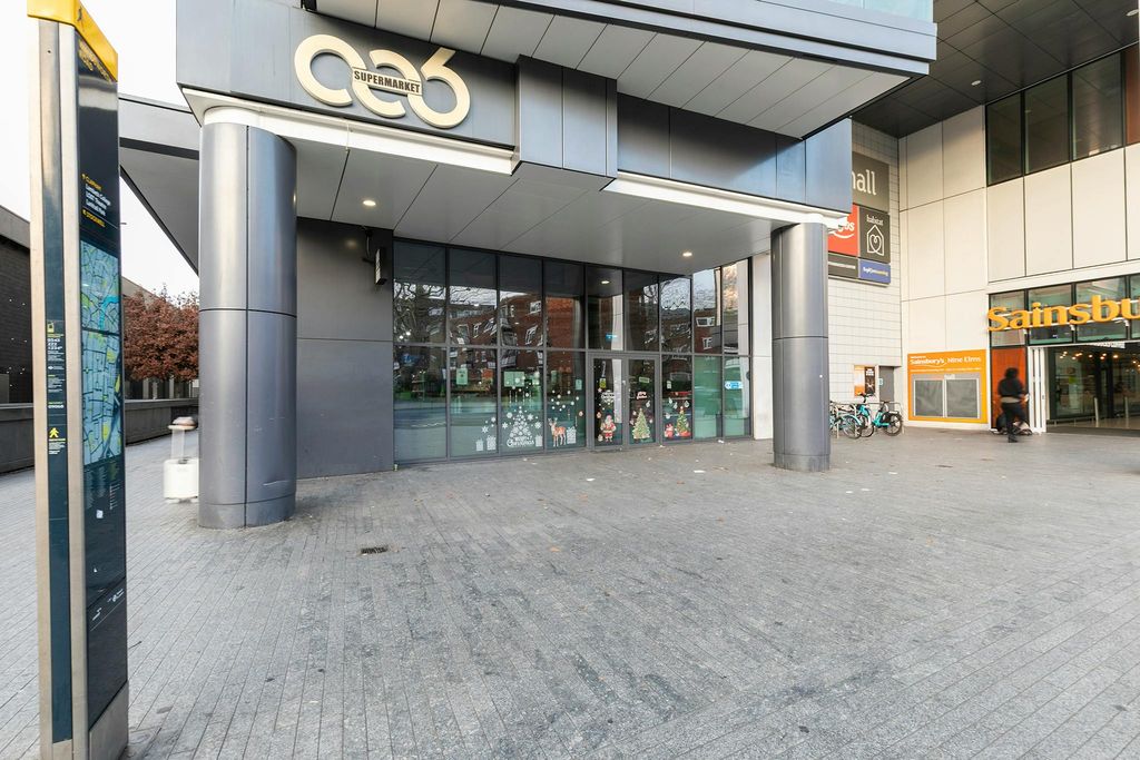 Property photo 2 of 7 Unit E, 2 Hebden Way -18.Jpg