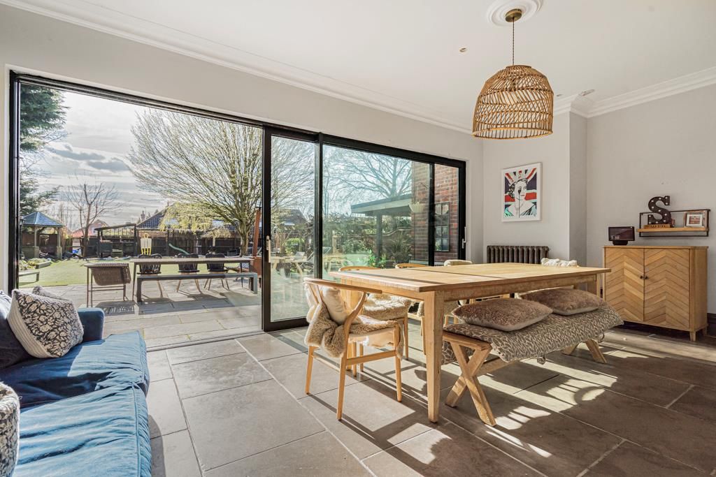 Property photo 3 of 41 2_77061.Jpg