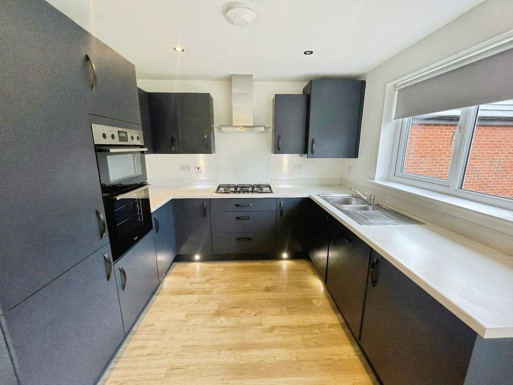 Property photo 2 of 15 Picture No. 03