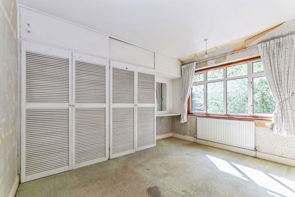 Property photo 3 of 18 Pbox-Img.Jpg