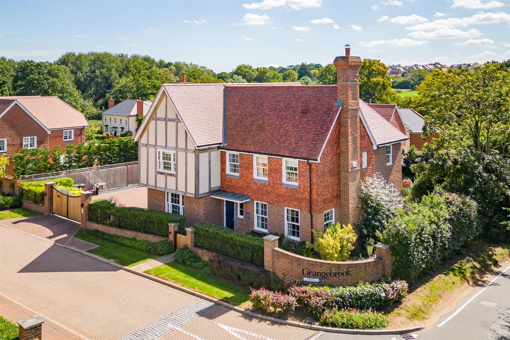 Property photo 1 of 39 External-13.Jpg