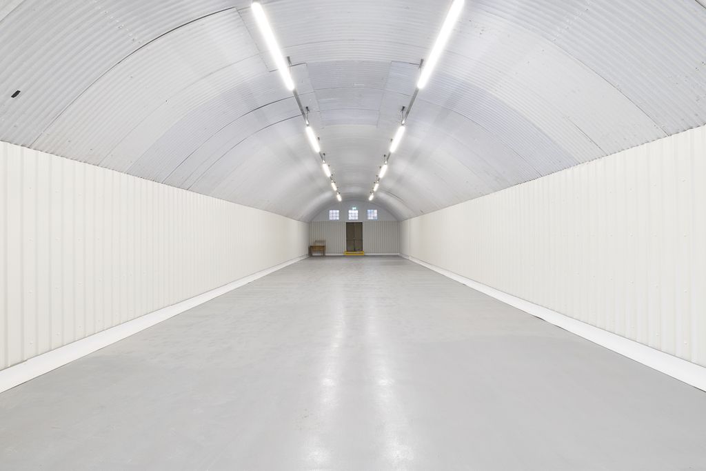 Property photo 2 of 3 An Empty Arch With White Lining