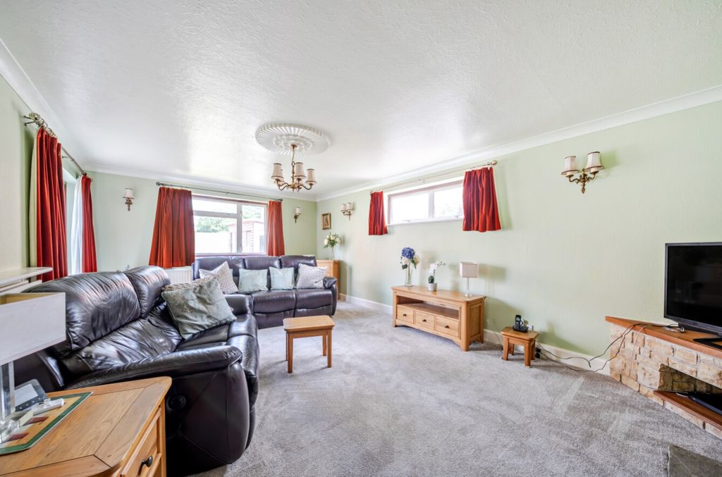 Property photo 3 of 23 1483834-8-6A4795ba5Fec6