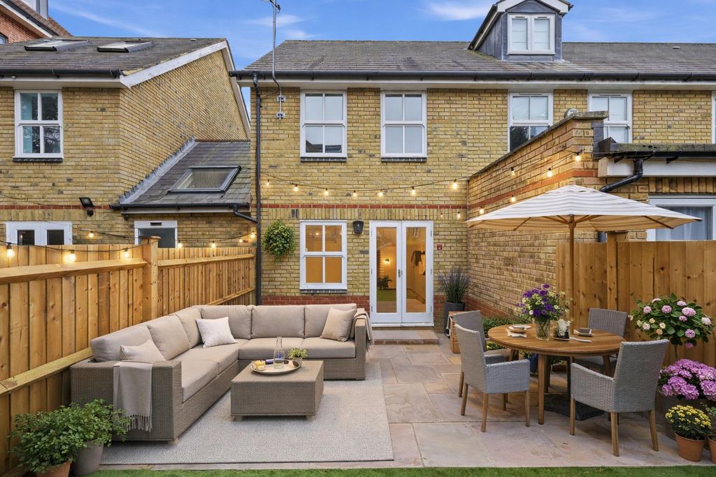 Property photo 1 of 16 Rear Elevation