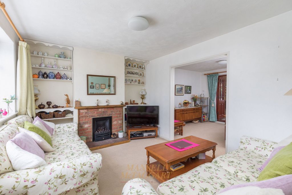 Property photo 3 of 24