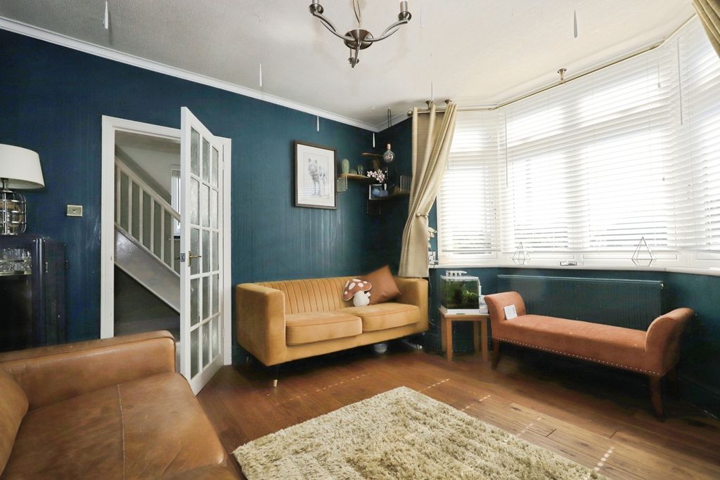 Property photo 2 of 22 Pbox-Img.Jpg