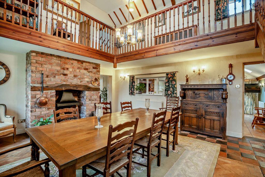 Property photo 1 of 4