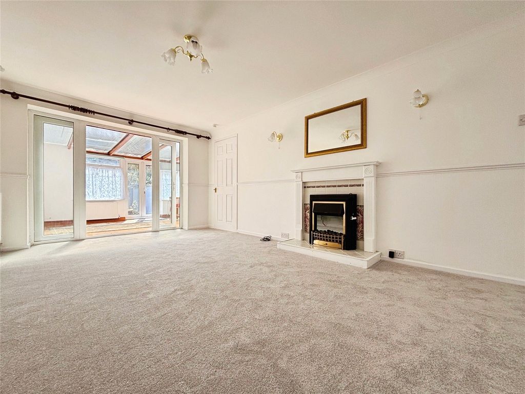 Property photo 2 of 12 Picture No. 10