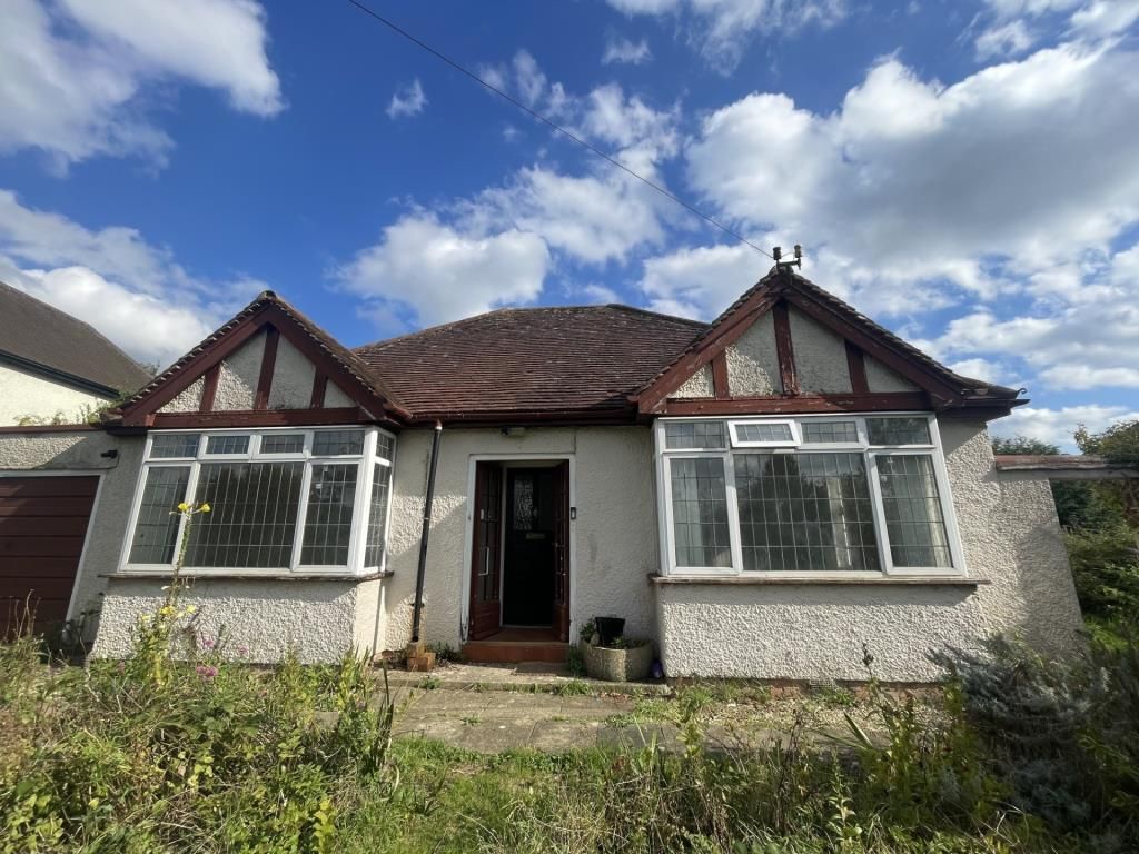 Property photo 1 of 13 Outside View