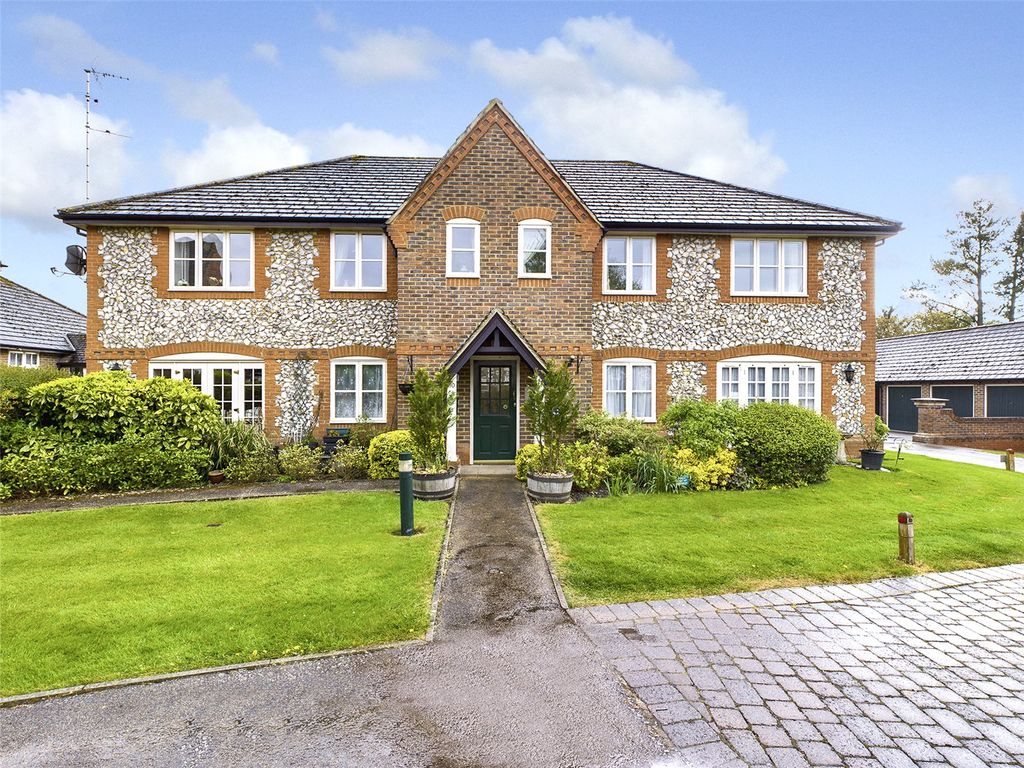 Property photo 3 of 14 Picture No. 11