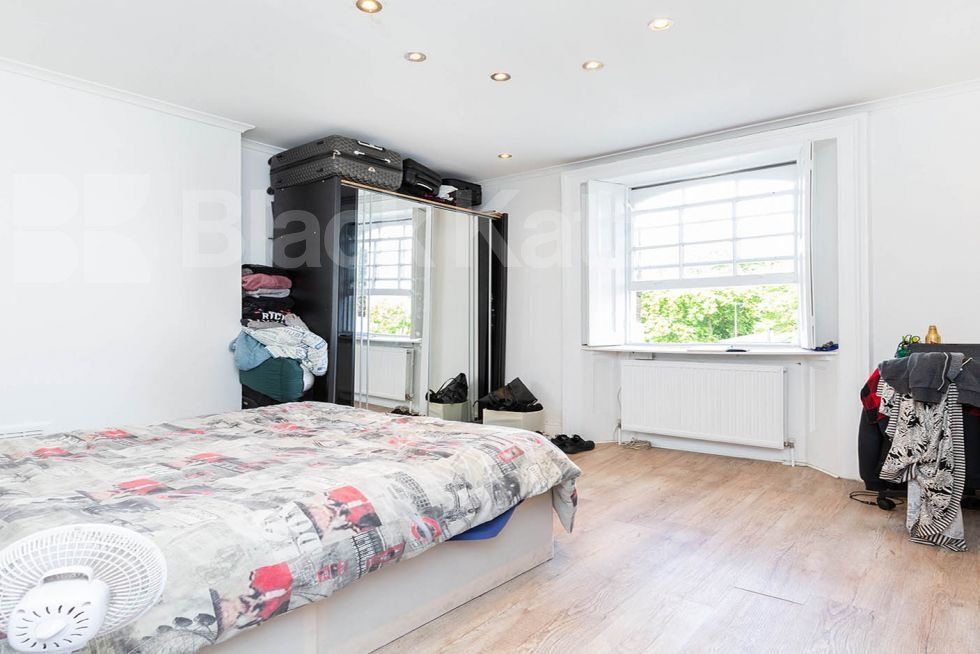 Property photo 3 of 6