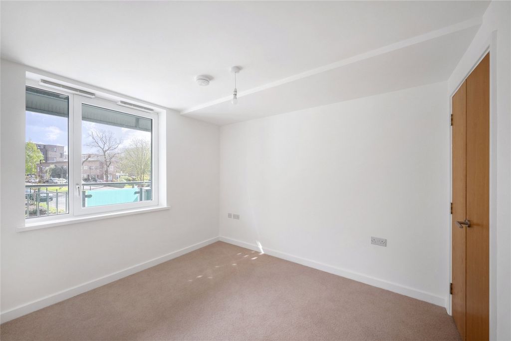 Property photo 3 of 10 Picture No. 09