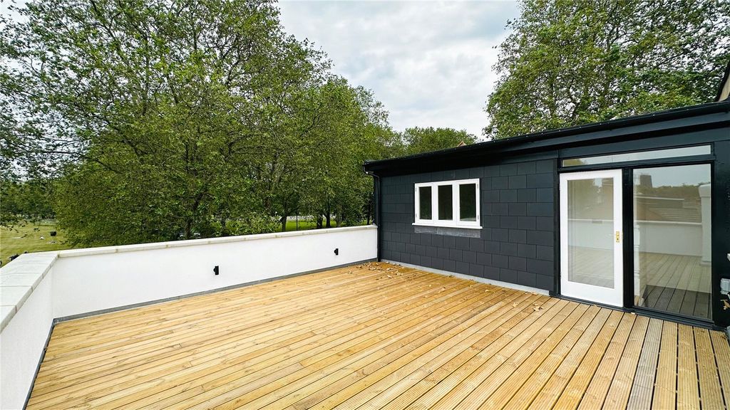 Property photo 1 of 19 Picture No. 37