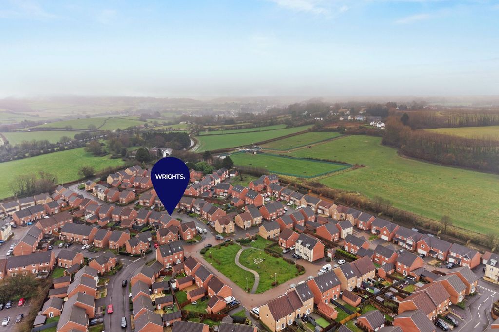 Property photo 3 of 29 Property Marker