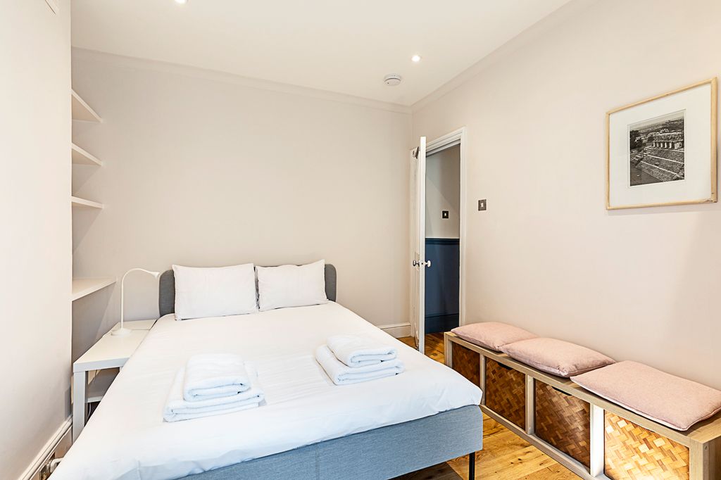 Property photo 3 of 28