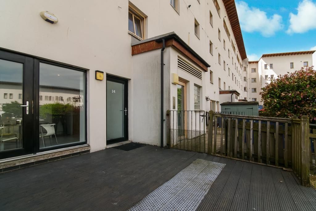 Property photo 2 of 22 Rear Terrace