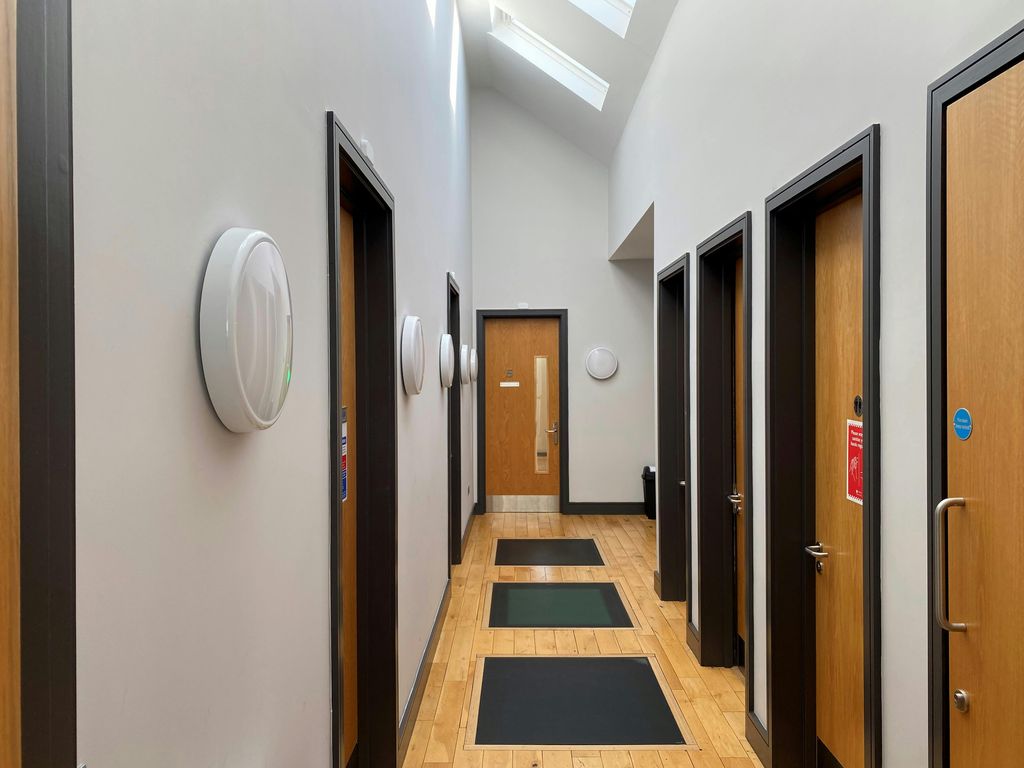 Property photo 2 of 7 Internal Upstiars.Jpg