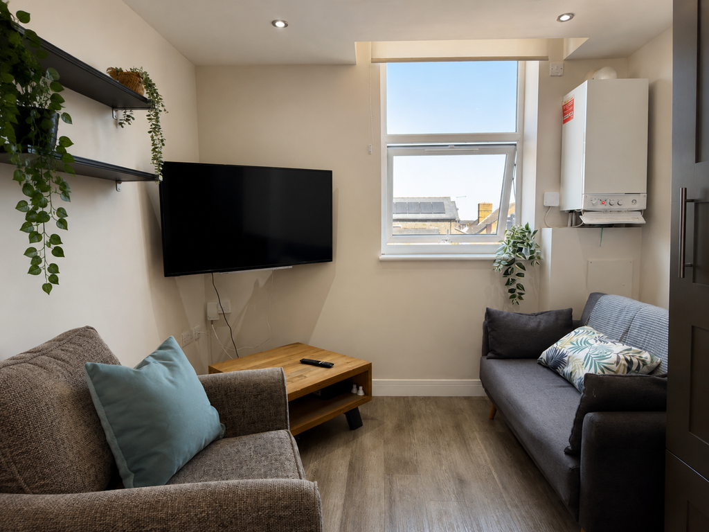 Property photo 1 of 7 4Ea71280-6557-44B4-8524-Dd83A6Fa81B1
