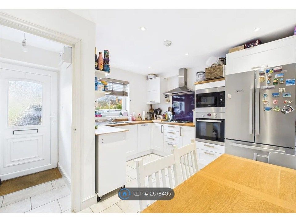 Property photo 3 of 22