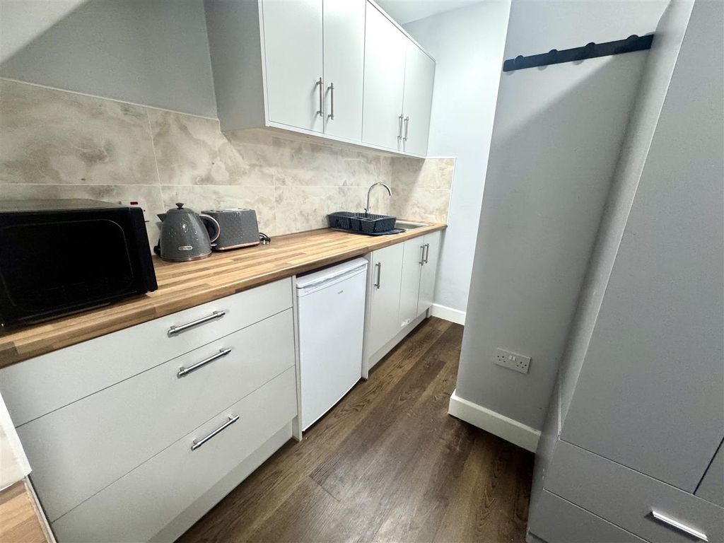 Property photo 3 of 5 Tempimagelh1Uoa.Jpg