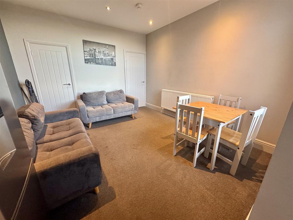 Property photo 3 of 13 Tempimagel5Kock.Jpg