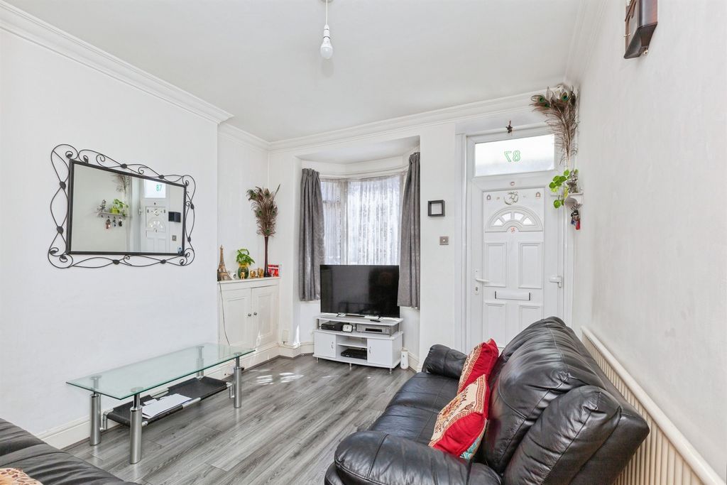 Property photo 2 of 15