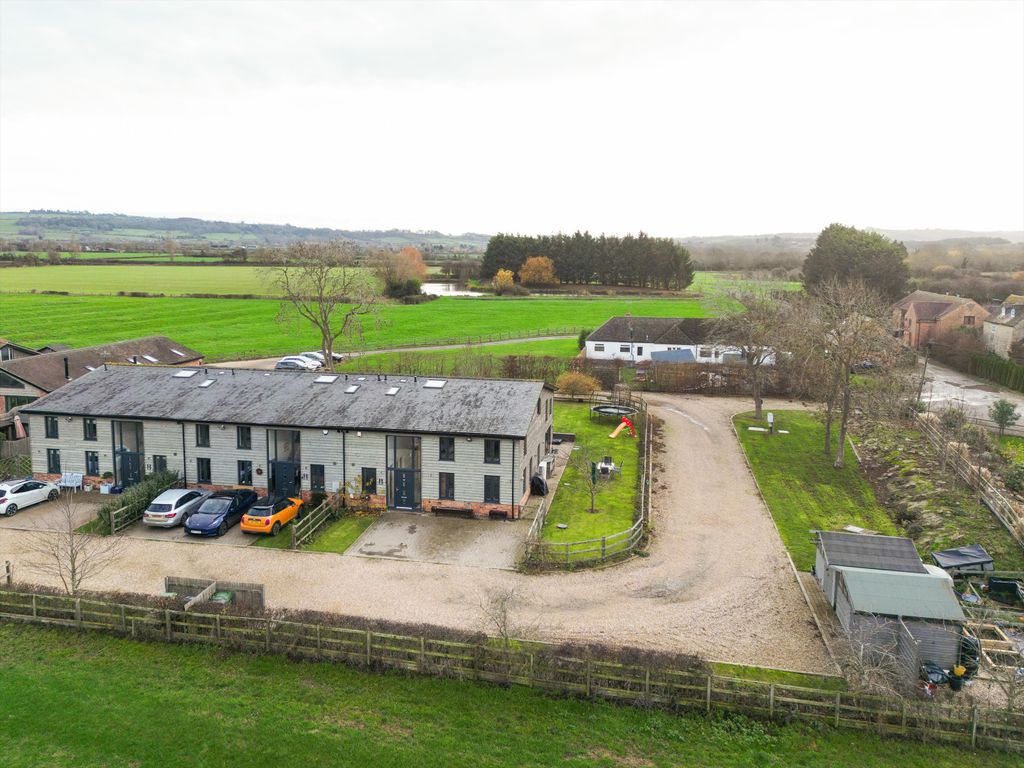 Property photo 2 of 35 Image