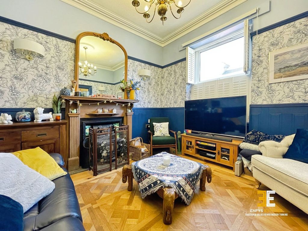 Property photo 3 of 37