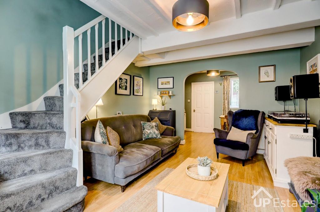 Property photo 2 of 19