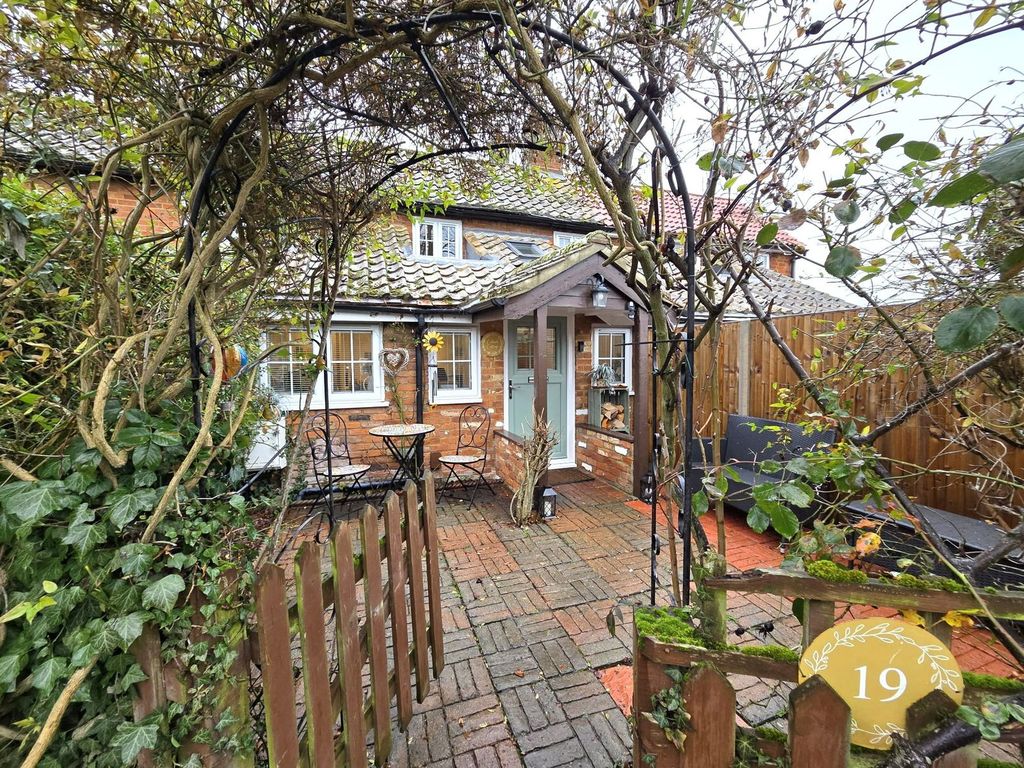 Property photo 1 of 16