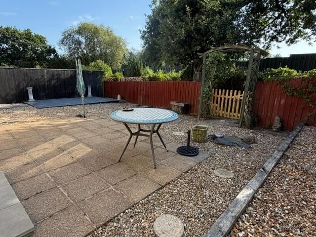 Property photo 2 of 13 14Ostrey20.Jpg