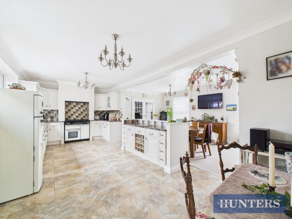 Property photo 2 of 23 Kitchen/Diner