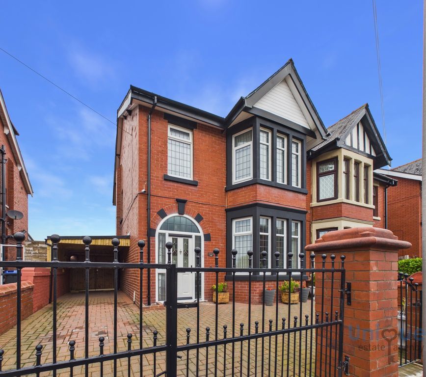 Property photo 1 of 26