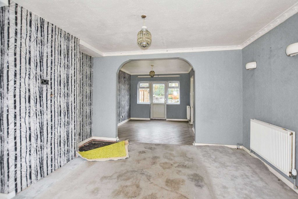 Property photo 2 of 17 98 Riverside Road, Sidcup, Da14 4Pu