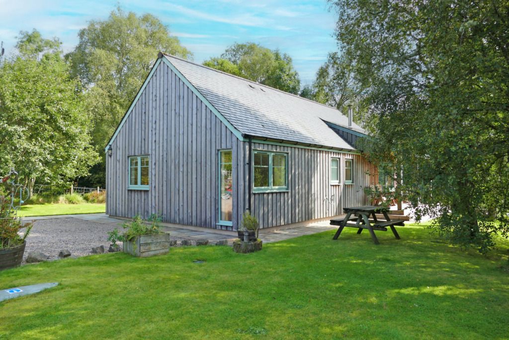 Property photo 1 of 25