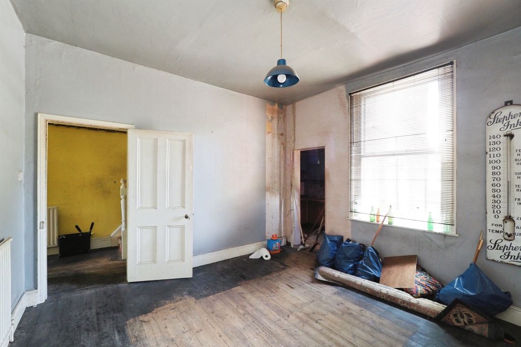 Property photo 2 of 21