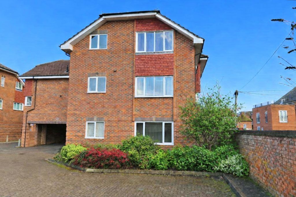 Property photo 1 of 14